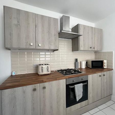 Villa Large 3 Bed - 10 Mins To Centre Liverpool Exterior foto