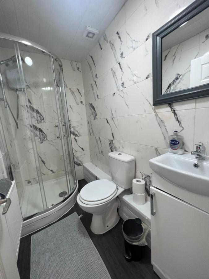 Villa Large 3 Bed - 10 Mins To Centre Liverpool Exterior foto